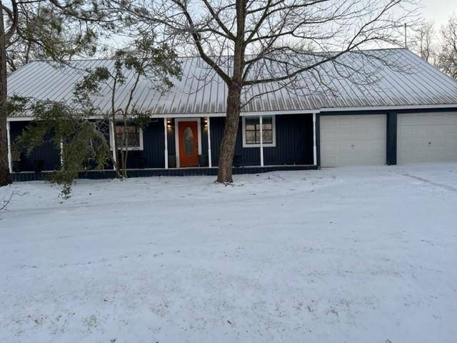 Whitewright, TX 75491,415 W Pine Street