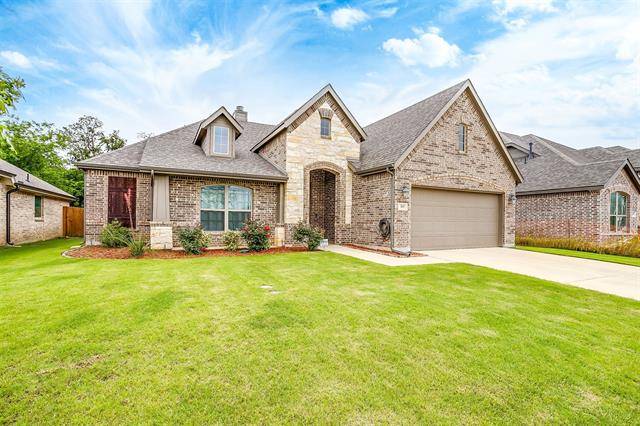 Burleson, TX 76028,305 Prairie Oak Court