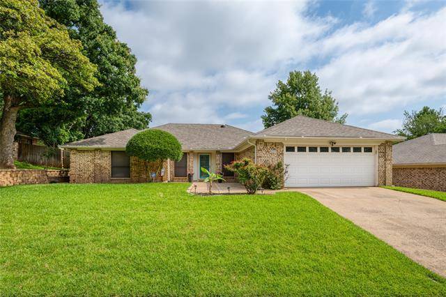 Euless, TX 76039,906 Forest Trail Court