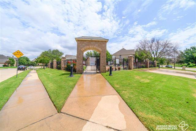 Keller, TX 76248,822 Forest Lakes Drive