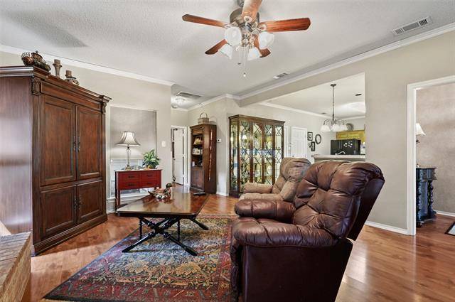 Grapevine, TX 76051,1810 Fern Court