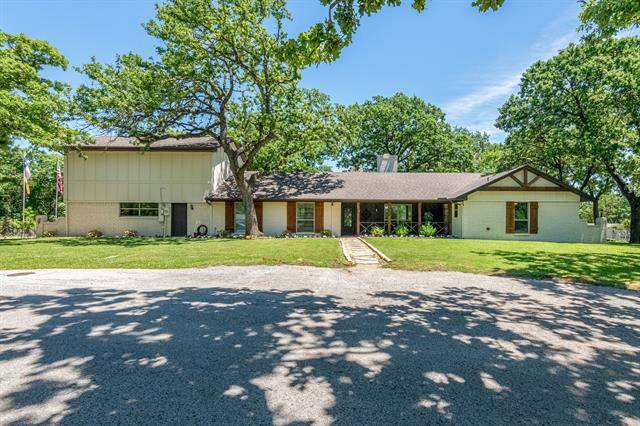 Grapevine, TX 76051,2910 S Odell Court