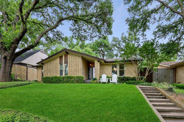 Dallas, TX 75238,9760 Maplehill Drive