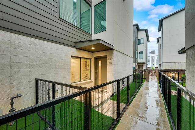 Dallas, TX 75206,2107 Bennett Avenue #30