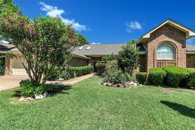 Grapevine, TX 76051,3318 Summerfield Drive