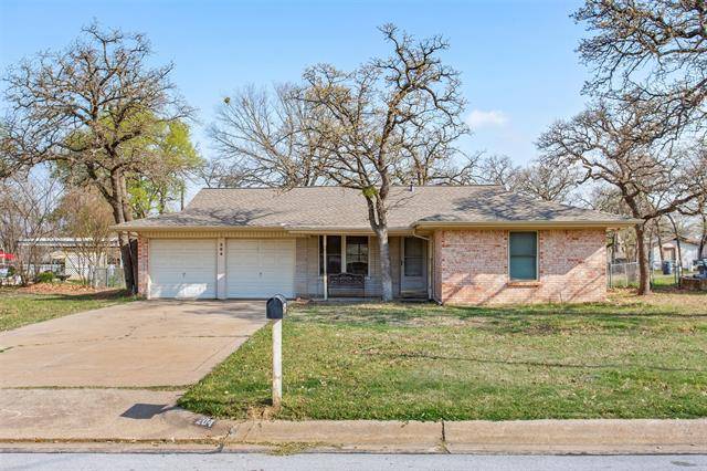 Kennedale, TX 76060,204 W Mistletoe Drive