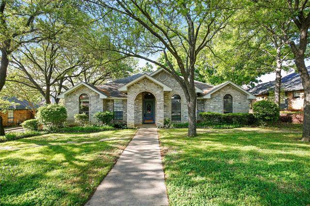 Grapevine, TX 76051,2913 Scenic Drive