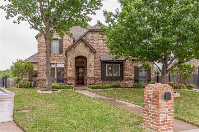 Hurst, TX 76054,608 Hickory Court