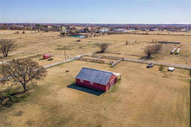 Tioga, TX 76271,310 Stirrup Road