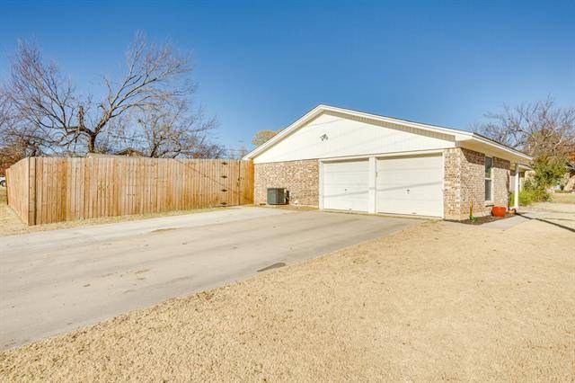 Azle, TX 76020,701 James Street