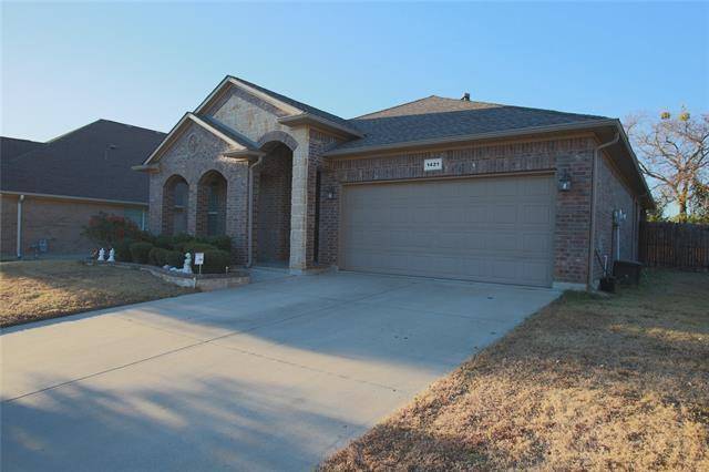 Arlington, TX 76002,1421 Deer Hollow Drive