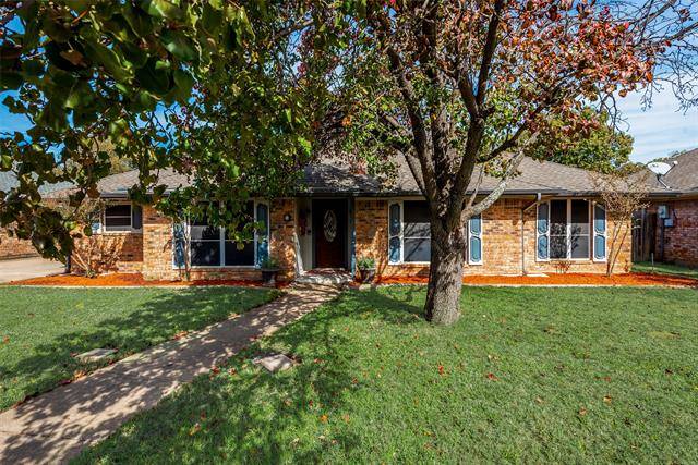 Hickory Creek, TX 75065,6 Royal Oaks Place