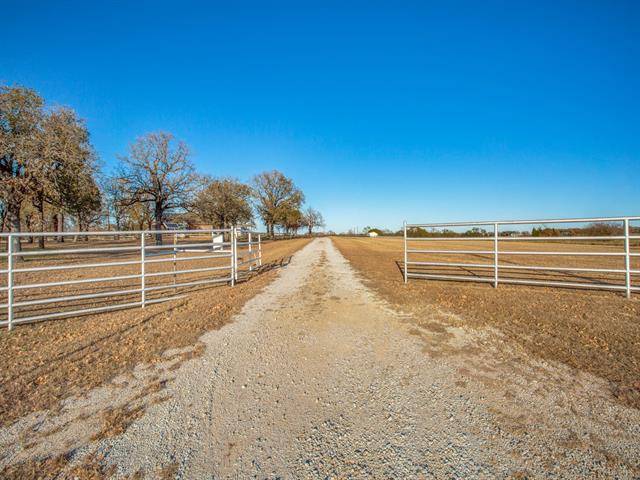 Alvord, TX 76225,1433 County Road 2788