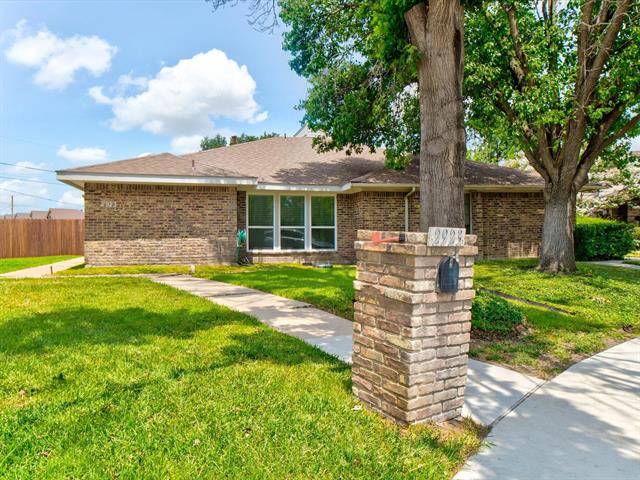 Dallas, TX 75229,2923 Allister Street