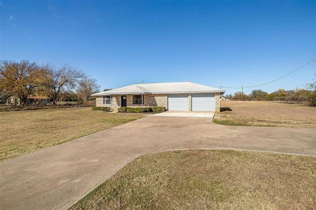 Joshua, TX 76058,816 County Road 910