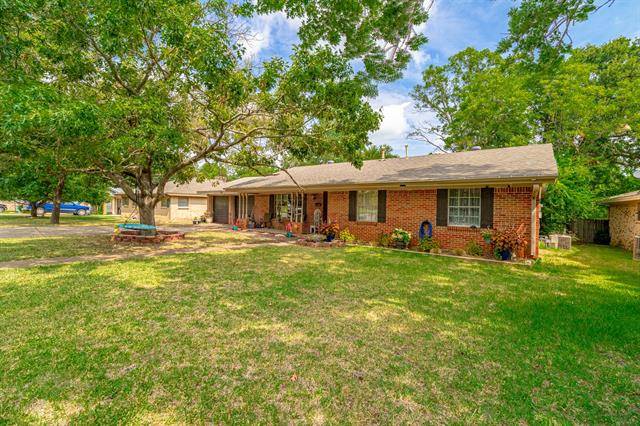 Sherman, TX 75092,1701 Oakhill Drive