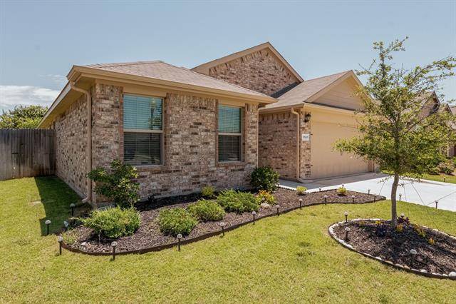 Azle, TX 76020,1101 Autumnwood Drive