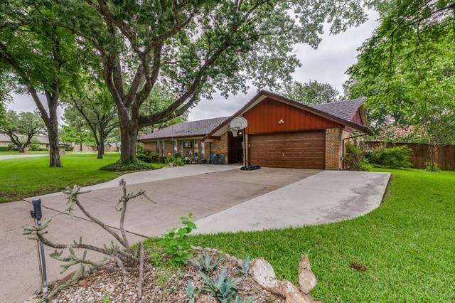 Cleburne, TX 76033,1233 Greenbriar Lane