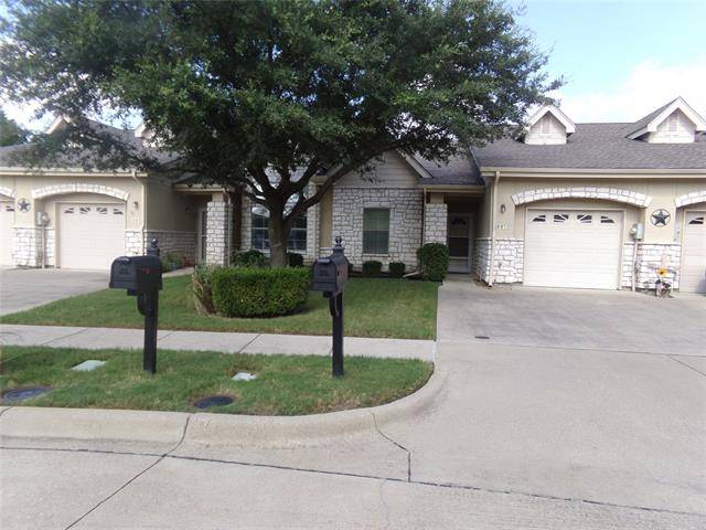 Grand Prairie, TX 75051,887 Kitty Hawk Lane