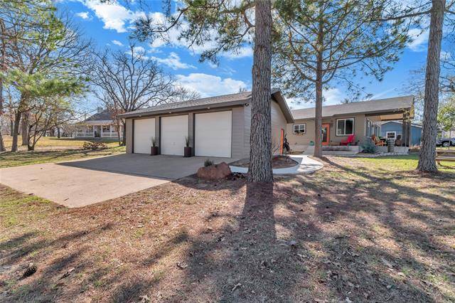 Malakoff, TX 75148,4901 Beach View Drive