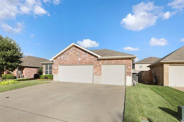 Fort Worth, TX 76244,3977 Grizzly Hills Circle