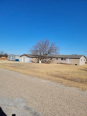 Clyde, TX 79510,413 Charnel Street