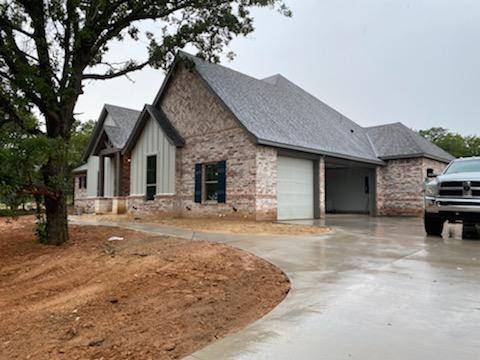 Azle, TX 76020,3033 Fossil Oaks Drive