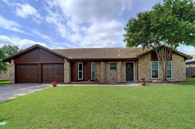 Fort Worth, TX 76137,3928 Longleaf Lane