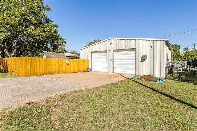 Cleburne, TX 76033,1123 Bales Street