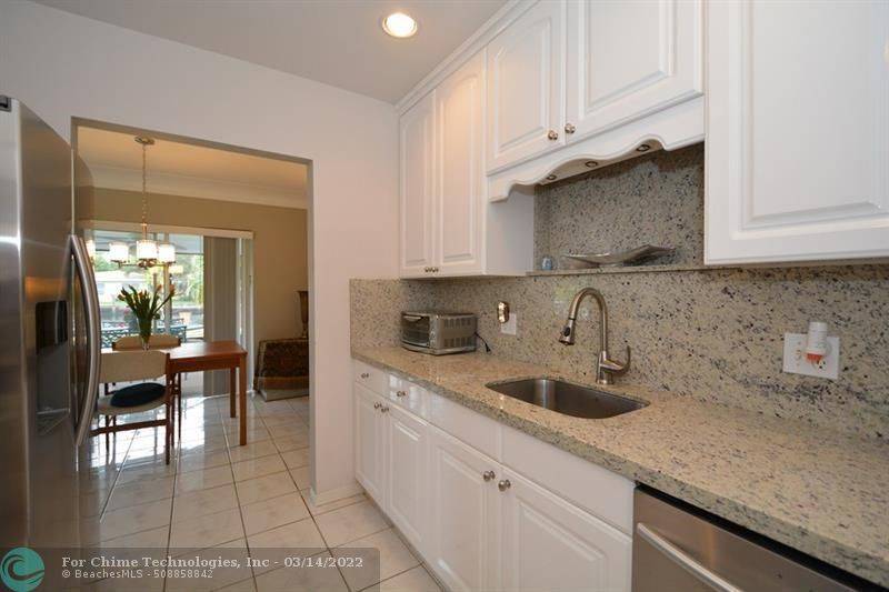 Wilton Manors, FL 33334,232 NE 30th St