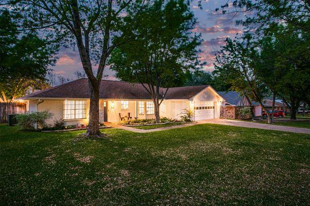 Grapevine, TX 76051,833 Yellowstone Drive