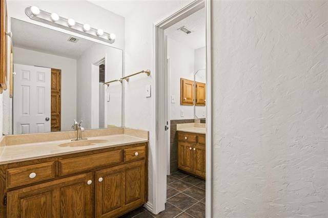 Weatherford, TX 76087,206 Rustic Harbour Court