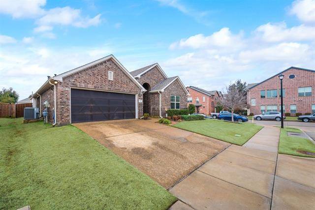 Carrollton, TX 75010,1600 Falconet Court