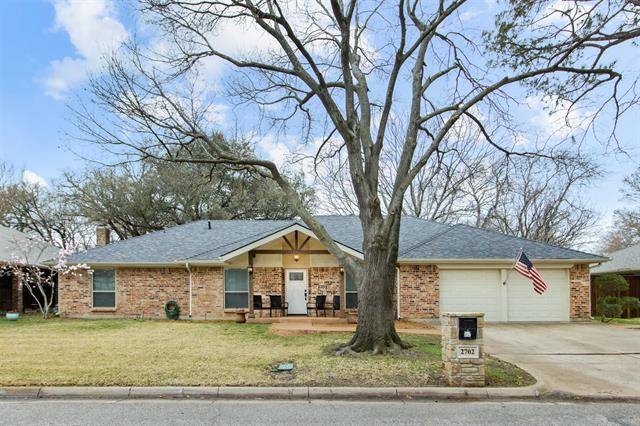 Arlington, TX 76016,2702 Burnwood Court