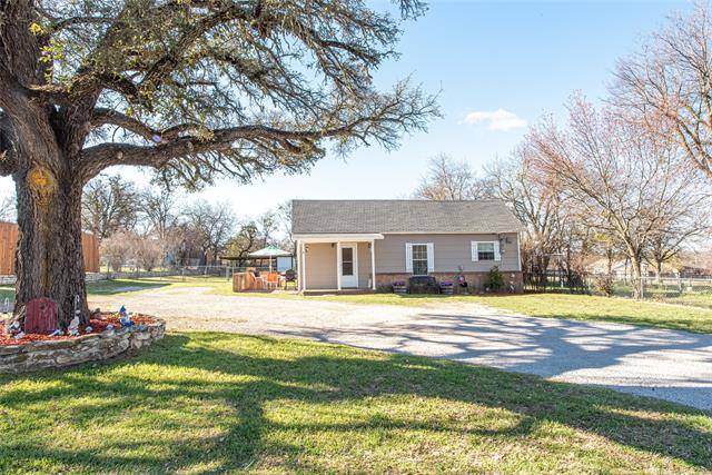 Weatherford, TX 76086,216 E 7th Street