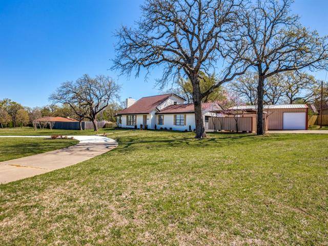 Burleson, TX 76028,825 Carol Lane