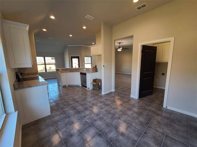 Weatherford, TX 76086,110 Clover Circle