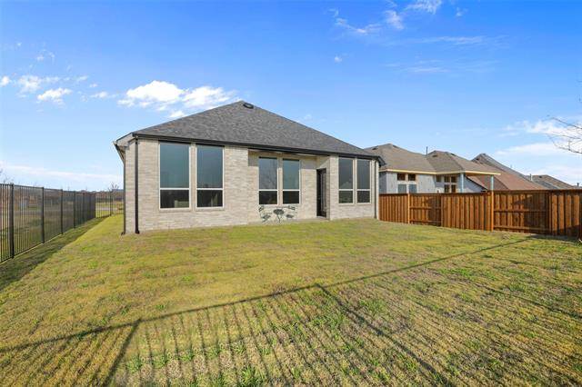 Van Alstyne, TX 75495,1725 Mcdougall Creek