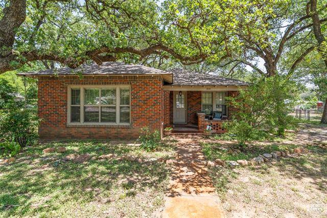 Brownwood, TX 76801,1810 11th Street