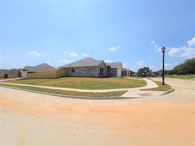 Weatherford, TX 76086,204 Clover Circle