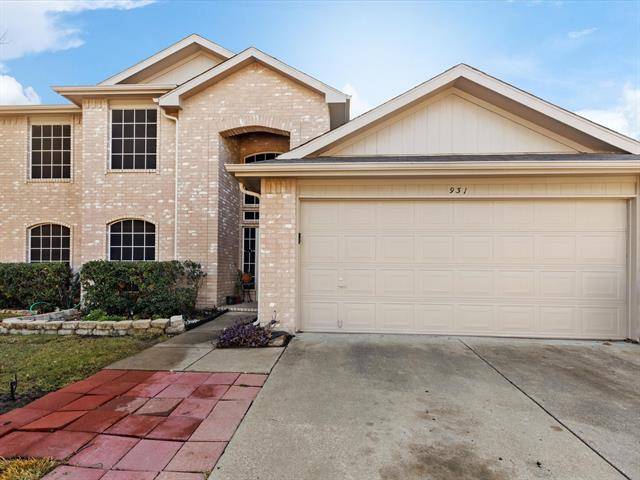 Saginaw, TX 76131,931 Silver Streak Drive