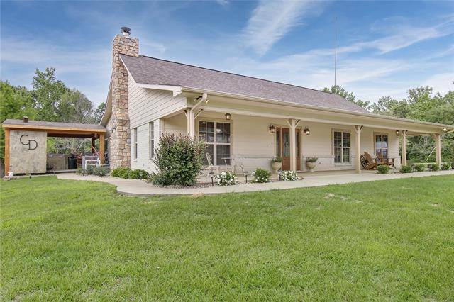 Naples, TX 75568,383 County Road 4300