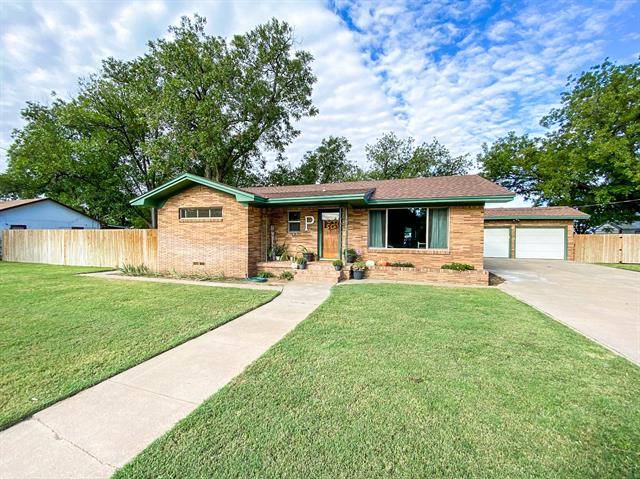 Munday, TX 76371,941 N 3rd Avenue