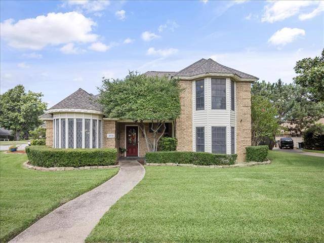 Arlington, TX 76016,3710 Falcon Lake Drive