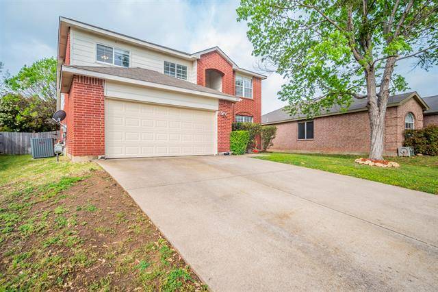 Roanoke, TX 76262,1105 Indian Trail Court