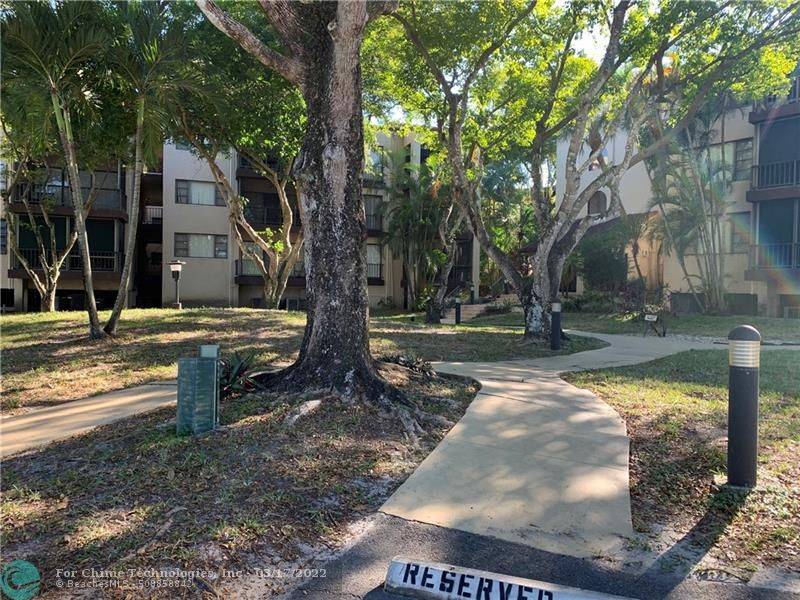 Lauderhill, FL 33319,6060 S Falls Circle Dr  #323