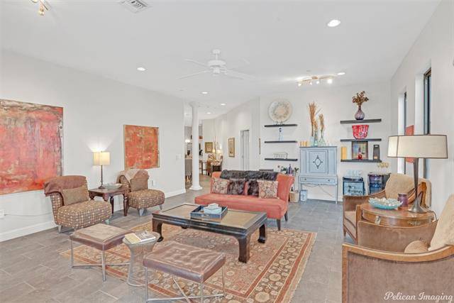 Shreveport, LA 71101,229 Milam Street #52