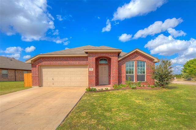 Saginaw, TX 76131,436 Creek Bend Drive