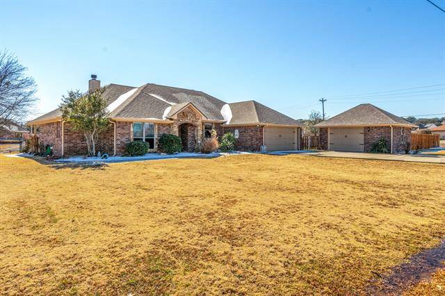 Granbury, TX 76048,3927 E Chippewa Trail