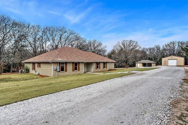 Whitesboro, TX 76273,435 E Fox Creek Lane